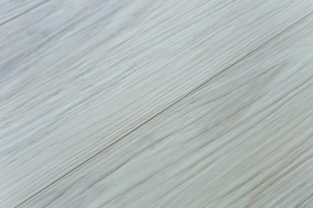 Замковая ПВХ плитка "Art Tile" Клён Жемчужный (1220*152*5 мм) — купить в Энгельсе