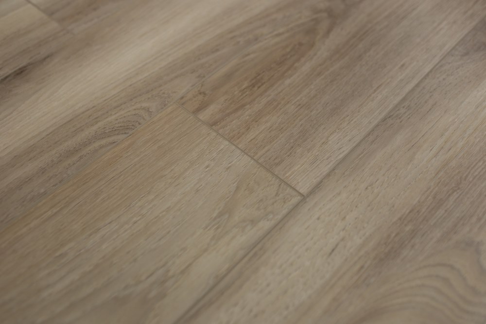 Замковая ПВХ плитка "Art Tile" Клён Фог (1220*152*5 мм) — купить в Энгельсе