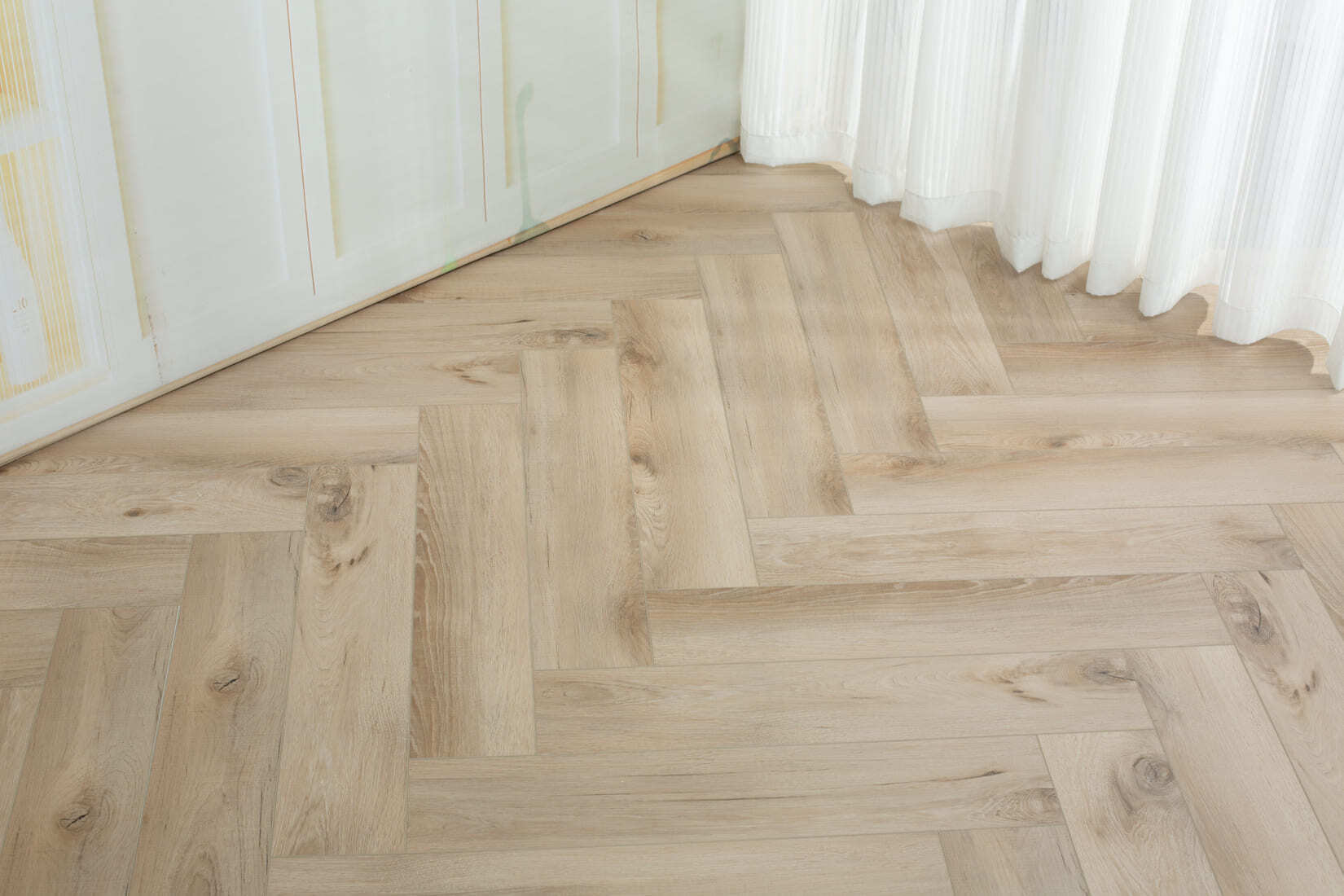 Плитка SPC "OneFloor" 3009 А,В  ЁЛКА (640*128*4 мм) — купить в Энгельсе