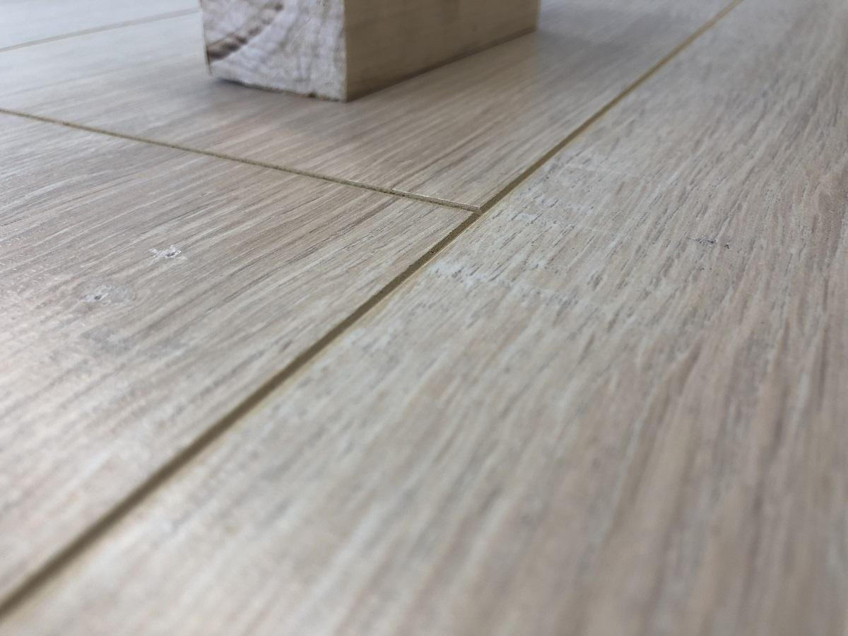 Ламинат "SunFloor" 8/32 4V Дуб Самоа 33 (1380*193*8 мм) — купить в Энгельсе