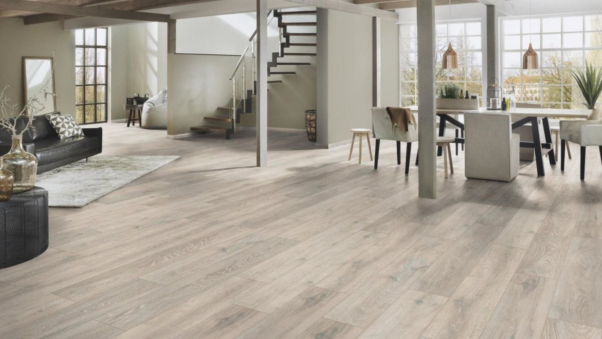 Ламинат "Kronospan" Super Natural Classic Дуб Колорадо 5543 (1285*192*8 мм) — купить в Энгельсе