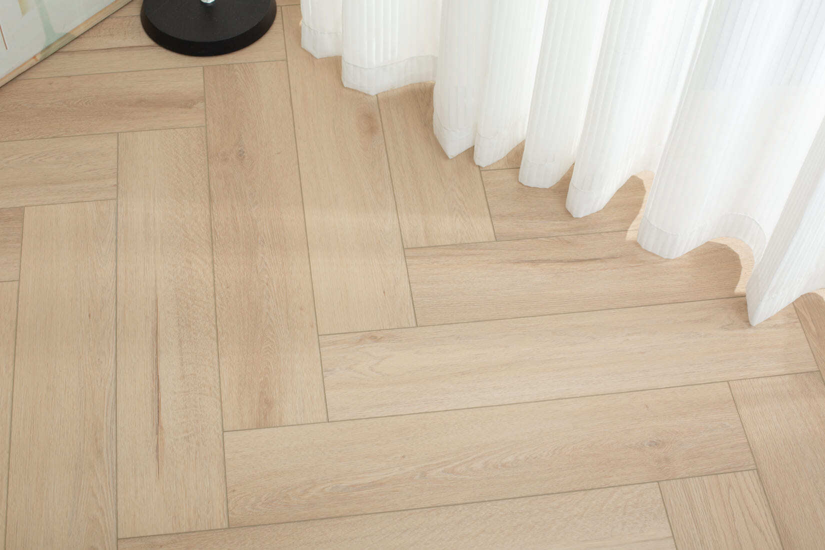 Плитка SPC "OneFloor" 3032 А,В  ЁЛКА (640*128*4 мм) — купить в Энгельсе