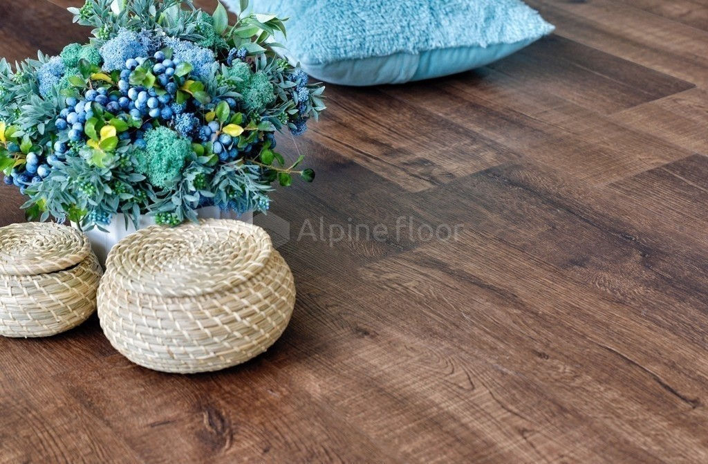 Замковая ПВХ плитка "Alpine Floor" Дуб Мокка Синхронное тиснение  (1220*183*6мм) — купить в Энгельсе
