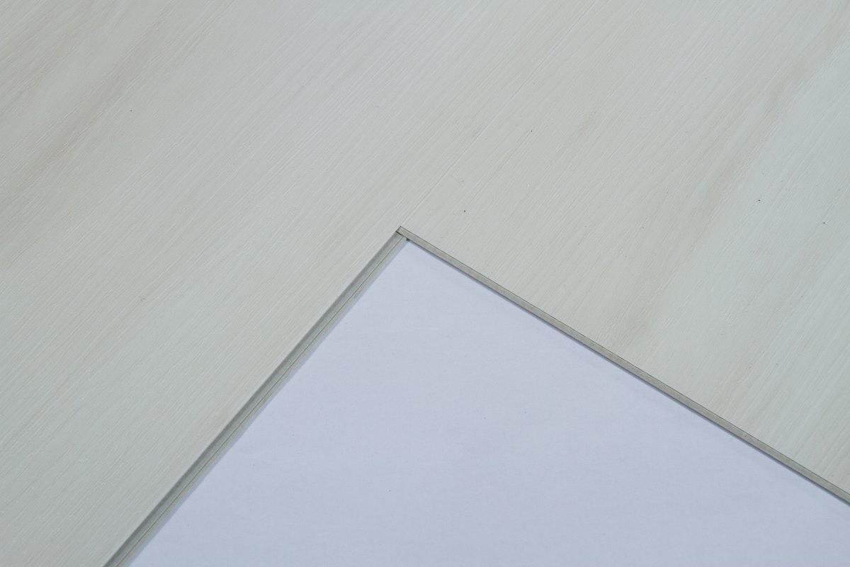 SPC ламинат "OneFloor" ЕСО 8055 (1220*184*4 мм) — купить в Энгельсе