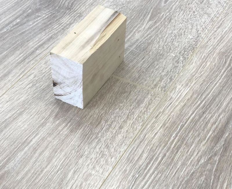 Ламинат "SunFloor" 8/32 4V Дуб Джонсон 32 (1380*193*8 мм) — купить в Энгельсе