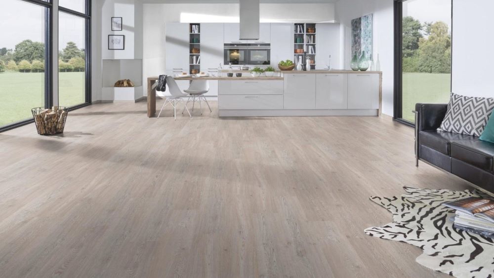 Ламинат Дуб Белый Масляный 33 класс "Krono original" Forte Classic 5552 oak (1285*192*8 мм) — купить в Энгельсе