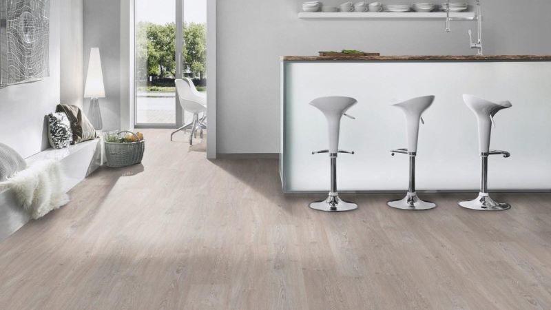 Ламинат Дуб Белый Масляный 33 класс "Krono original" Forte Classic 5552 oak (1285*192*8 мм) — купить в Энгельсе