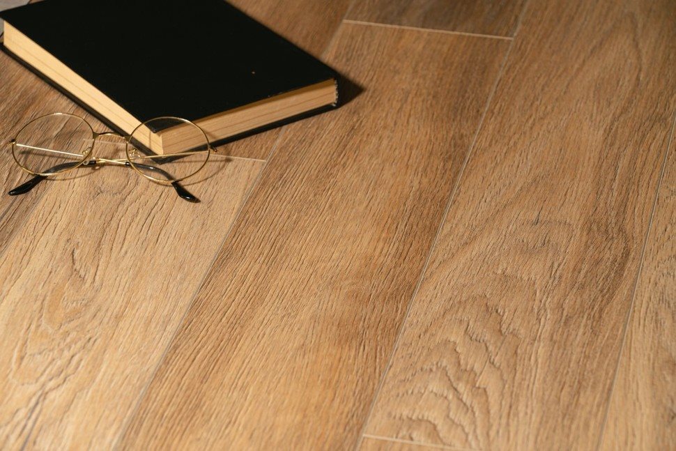 Виниловый ламинат "Bonkeel" Style Дуб Бонди (1200*125*4 мм) — купить в Энгельсе