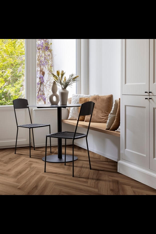 Замковая ПВХ плитка Classic Oak 24844 (630*126*6 мм) — купить в Энгельсе